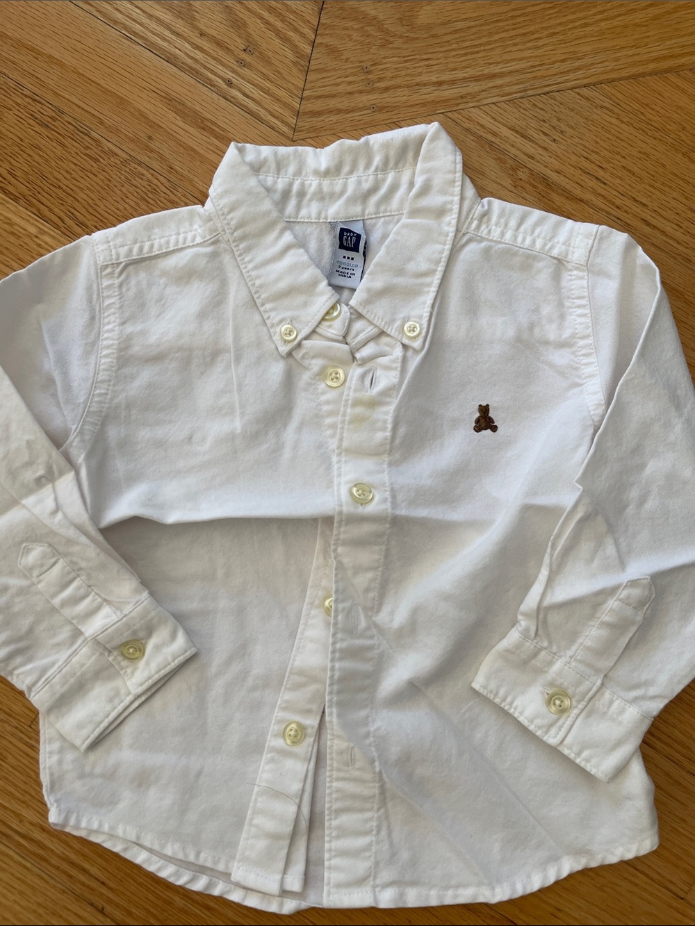 GAP White Button-Down Shirt with Brown Bear Embroidery